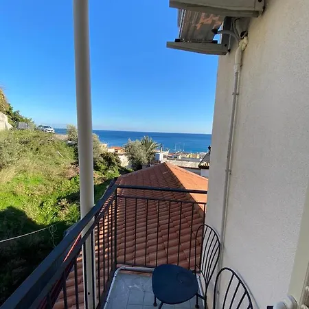 Nick & Santo's Homes Bed and Breakfast